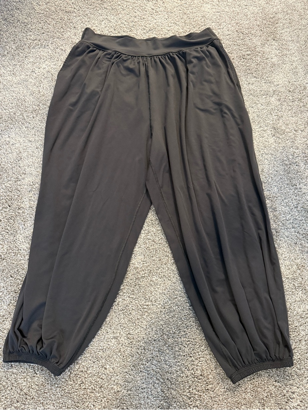 aerie Black Relaxed Harem Joggers